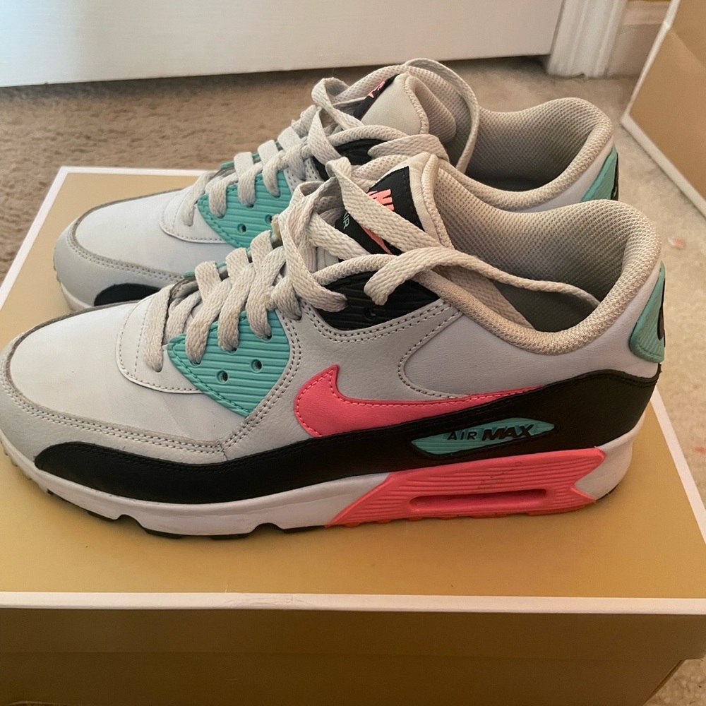 Nike Air max 90 light blue and pink